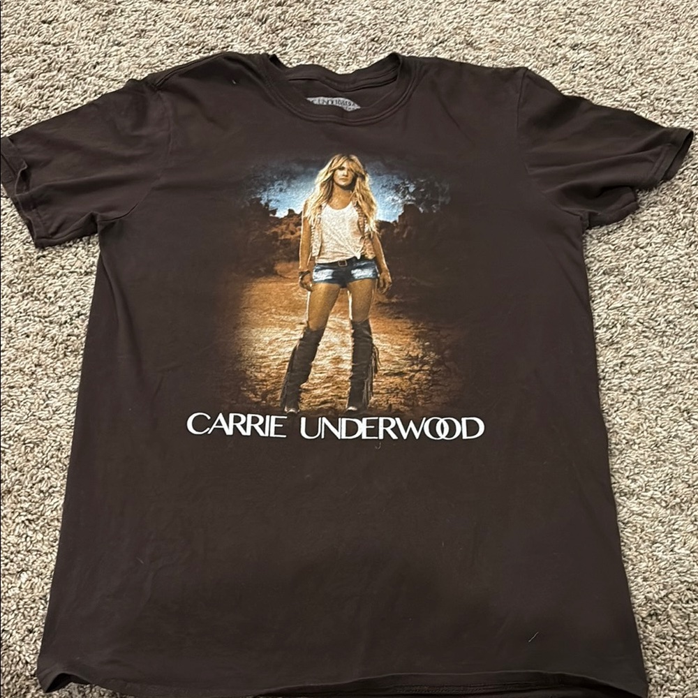 Carrie Underwood Graphic T-Shirt